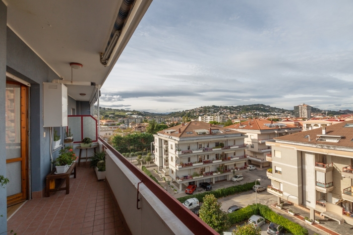 Bilocale vista mare