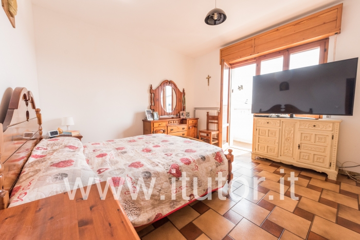 APPARTAMENTO 145 mq. CON ENTRATA INDIPENDENTE