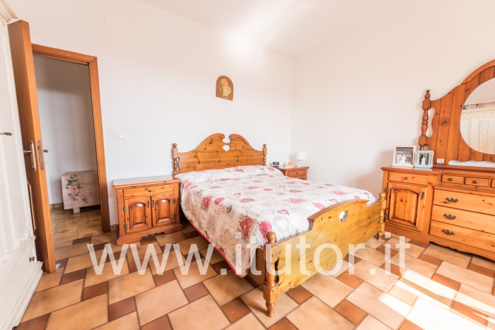APPARTAMENTO 145 mq. CON ENTRATA INDIPENDENTE