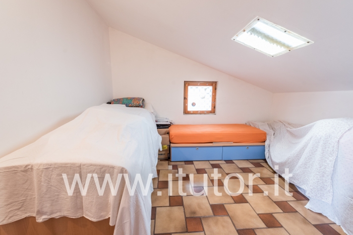 APPARTAMENTO 145 mq. CON ENTRATA INDIPENDENTE