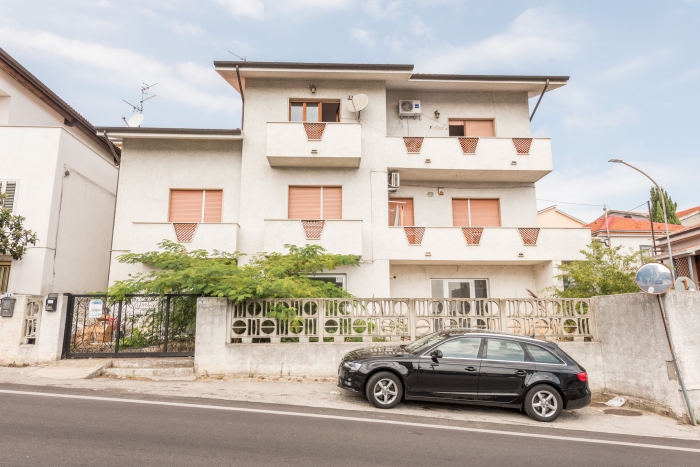 APPARTAMENTO 145 mq. CON ENTRATA INDIPENDENTE