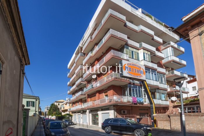 Luminoso appartamento con due camere