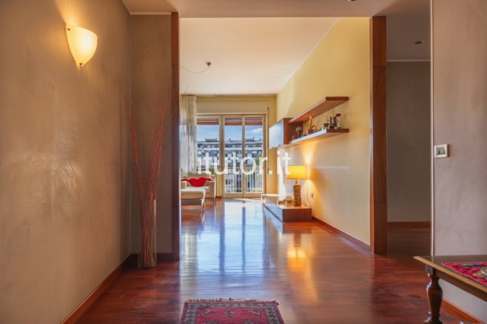 Luminoso appartamento con due camere