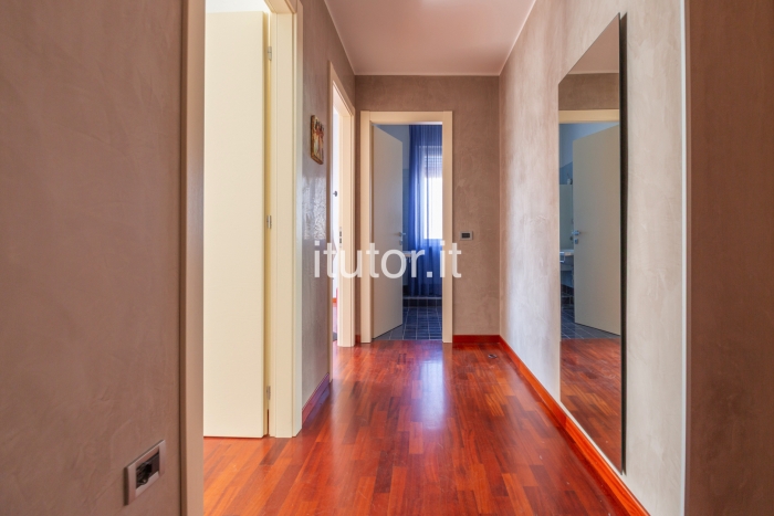 Luminoso appartamento con due camere