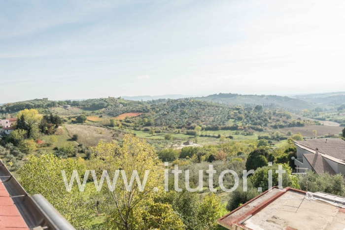 Duplex panoramico 100 mq. con tre camere