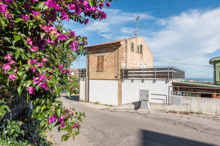 Casa indipendente vista mare