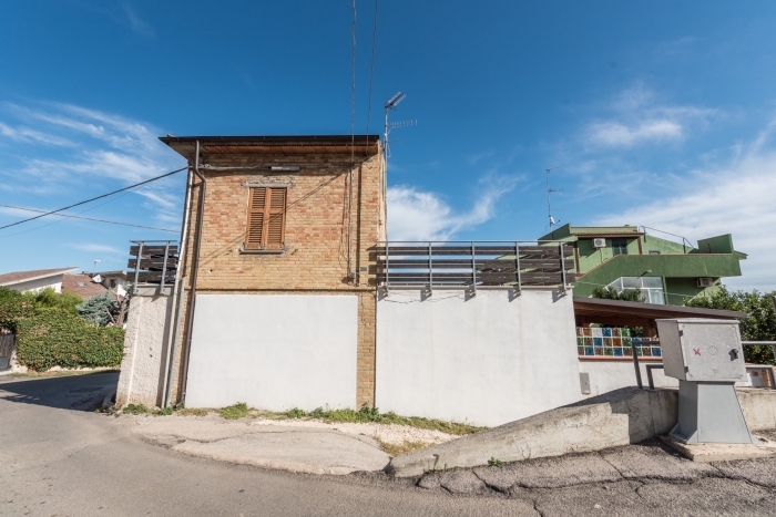 Casa indipendente vista mare