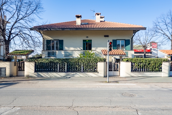 Villa con due appartamenti