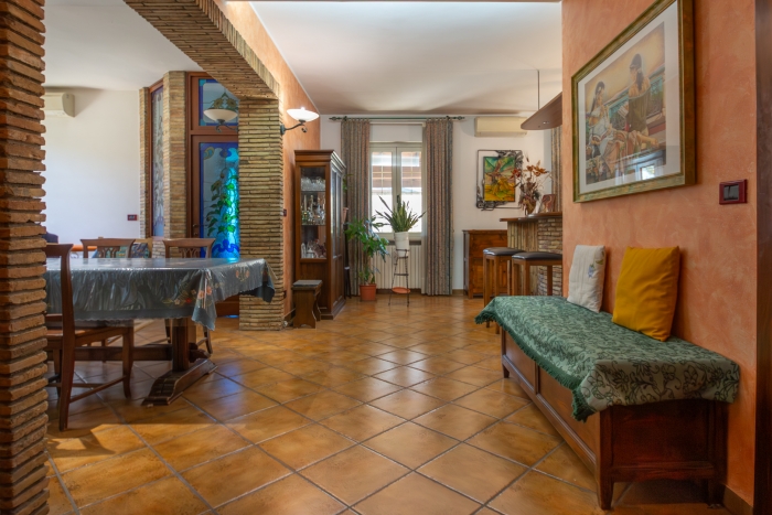 Villa con due appartamenti