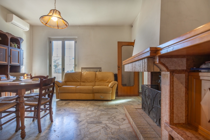 Villa con due appartamenti