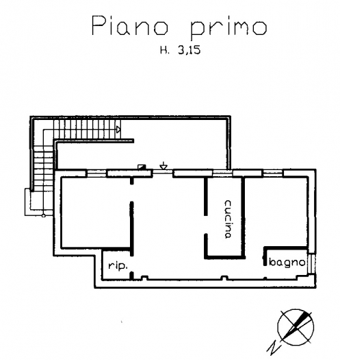 Locale commerciale con parcheggio