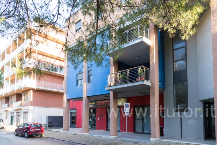 PESCARA - ZONA AURUM/PINETA DANNUNZIANA: VENDESI APPARTAMENTO/LOFT DI 130 MQ CON GIARDINO ESCLUSIVO
