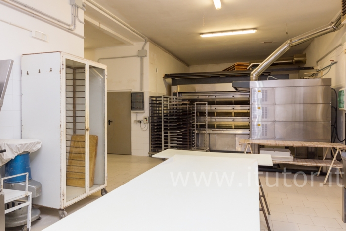 PESCARA - ZONA AURUM/PINETA DANNUNZIANA: VENDESI APPARTAMENTO/LOFT DI 130 MQ CON GIARDINO ESCLUSIVO