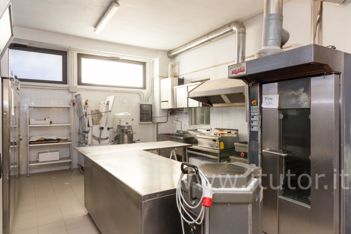 PESCARA - ZONA AURUM/PINETA DANNUNZIANA: VENDESI APPARTAMENTO/LOFT DI 130 MQ CON GIARDINO ESCLUSIVO