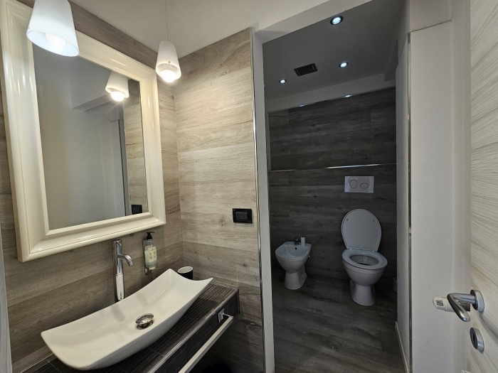 Appartamento con due ingressi