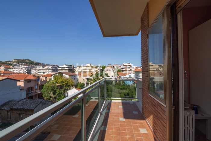 Appartamento 3 camere su strada parco