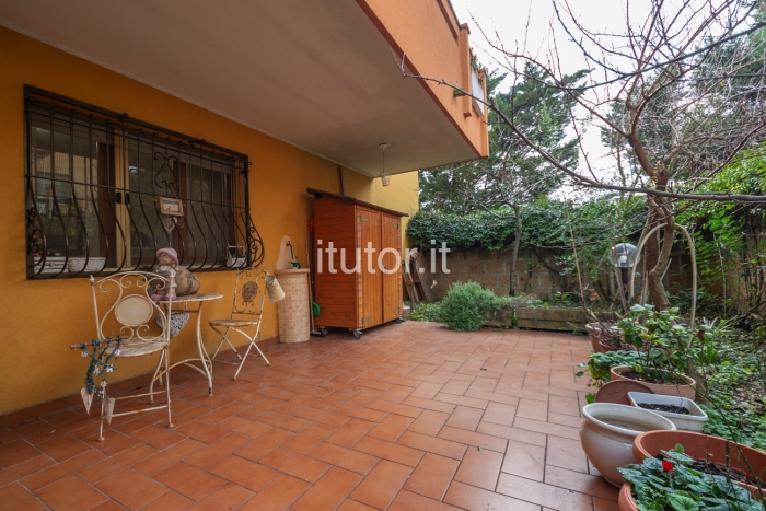 Appartamento con giardino