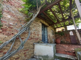 Appartamento con giardino