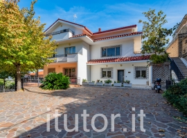 Appartamento due camere con piscina