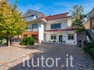 Appartamento indipendente con piscina